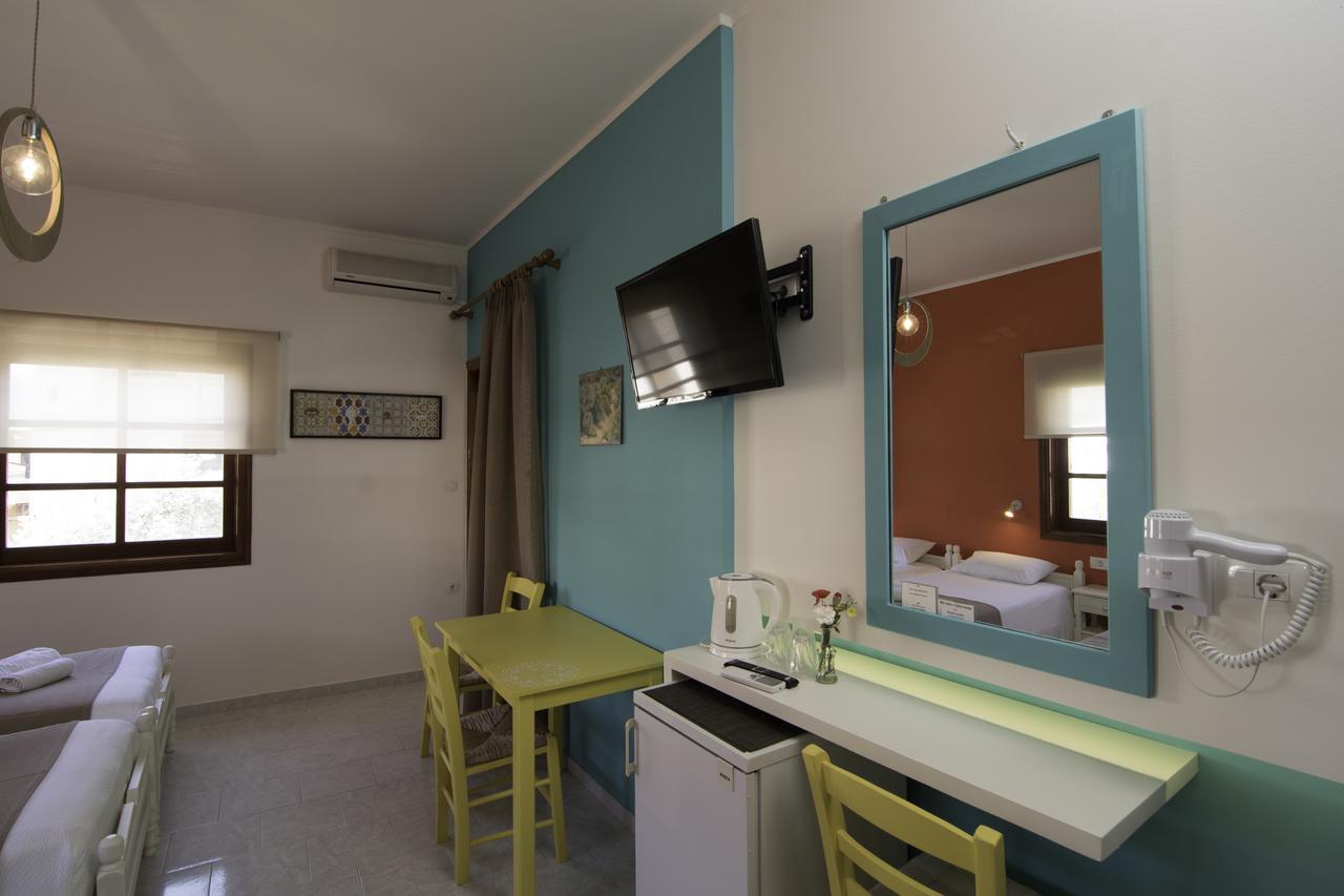 Niki Rooms Palaiochora Dış mekan fotoğraf